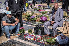 زیارت اهل قبور در آخرین پنجشنبه سال 