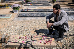 زیارت اهل قبور در آخرین پنجشنبه سال 