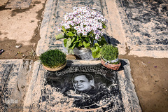 زیارت اهل قبور در آخرین پنجشنبه سال 