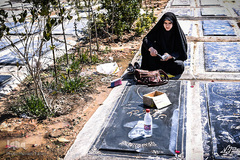 زیارت اهل قبور در آخرین پنجشنبه سال 