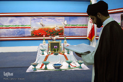 آغاز سال جدید در جوار شهدا
