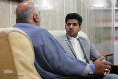 در محضر ستایشگران