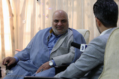 در محضر ستایشگران