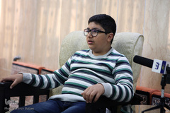 در محضر ستایشگران