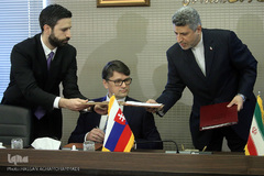 مراسم امضای تفاهم نامه همکاری وزرای فرهنگ ایران و اسلواکی