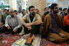 مراسم معنوی اعتکاف در مسجد جامع بازار تهران