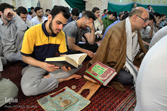 مراسم معنوی اعتکاف در مسجد جامع بازار تهران