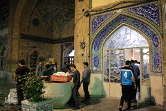 مراسم معنوی اعتکاف در مسجد جامع بازار تهران