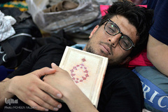 مراسم معنوی اعتکاف در مسجد جامع بازار تهران