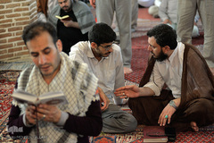 مراسم معنوی اعتکاف در مسجد جامع بازار تهران