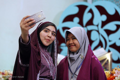 رقابت دختران در پنجمین دوره مسابقات قرآن دانش آموزان