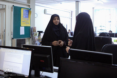 بازدید عضو هیئت‌رئیسه فراکسیون قرآن مجلس زهرا سعیدی مبارکه از تحریریه ایکنا
