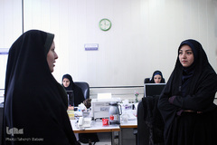 بازدید عضو هیئت‌رئیسه فراکسیون قرآن مجلس زهرا سعیدی مبارکه از تحریریه ایکنا
