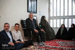 دیدار با خانواده شهید
