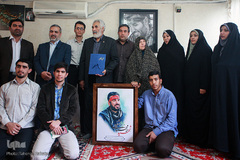 دیدار با خانواده شهید
