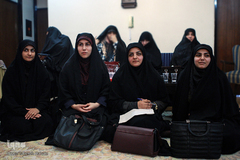 تجلیل شاگردان از مقام معلم قرآن
