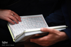 تجلیل شاگردان از مقام معلم قرآن
