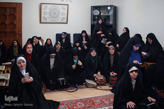 تجلیل شاگردان از مقام معلم قرآن
