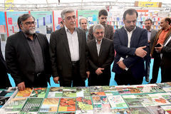  بازدید حمید رضا طیبی، رییس جهاد دانشگاهی از سی امین نمایشگاه بین المللی کتاب تهران