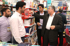  بازدید حمید رضا طیبی، رییس جهاد دانشگاهی از سی امین نمایشگاه بین المللی کتاب تهران