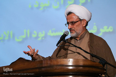 مراسم تجلیل از قاری بین‌المللی سعید پرویزی