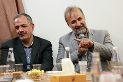 دیدار۴ چهره قرآنی کاندید شورای شهر تهران با هنرمندان و بانوان قرآن‌پژوه
