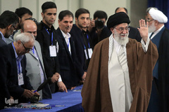 حضور حضرت آیت الله خامنه ای، رهبر معظم انقلاب پای صندوق اخذ رای