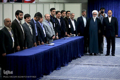 حضور حضرت آیت الله خامنه ای، رهبر معظم انقلاب پای صندوق اخذ رای