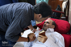 دیدار نمایندگان جامعه قرآنی با خانواده  شهید«مرتضی شکرانی»