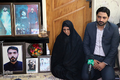 برادر و مادر شهید قرآنی «مرتضی شکرانی»