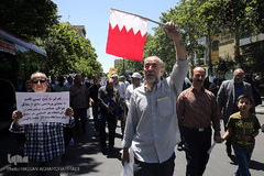 راهپیمایی نمازگزاران تهرانی در حمایت از شیخ عیسی قاسم، رهبر شیعیان بحرین