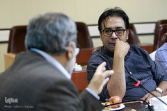 نقد و بررسی کتاب نگرشی منظومه‌ای و دیالکتیکی به سینما
