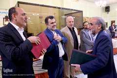 مراسم تقدیر از عوامل و دست اندرکاران برگزاری پنجمین دوره مسابقات بین‌المللی قرآن دانش‌آموزان جهان اسلام 