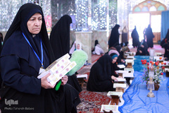 مراسم جزء خوانی قرآن کریم در حرم امام زاده حسن (ع)
