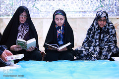 مراسم جزء خوانی قرآن کریم در حرم امام زاده حسن (ع)
