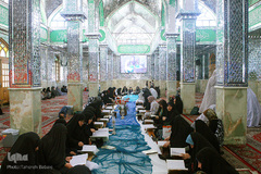مراسم جزء خوانی قرآن کریم در حرم امام زاده حسن (ع)
