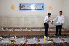 سفره افطار حضرت عبدالعظیم حسنی (ع)