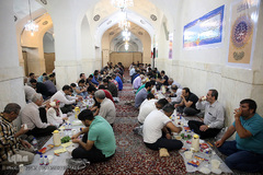 سفره افطار حضرت عبدالعظیم حسنی (ع)