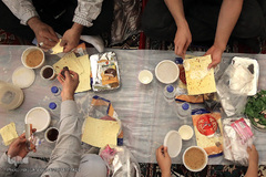 سفره افطار حضرت عبدالعظیم حسنی (ع)