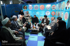 حضور اعضای فراکسیون قرآن، عترت و نماز مجلس شورای اسلامی در غرفه ایکنا 