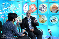 بازدید محمد بنیادی، مدرس قرآن کریم از غرفه ایکنا