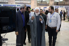 بازدید آیت الله محمدي عراقي، عضو مجمع تشخيص مصلحت نظام از غرفه ایکنا
