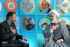 بازدید آیت الله محمدي عراقي، عضو مجمع تشخيص مصلحت نظام از غرفه ایکنا