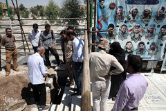 مراسم تدفین پیکر پاک مجاهد جانباز شهید حجت الاسلام سید «مهدی تقوی» از شهدای حادثه تروریستی مجلس در گلزار شهدای قم