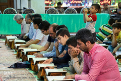 از افطار تا سحر با جلسات قرآنی شهر تهران ـ ۳ (حسینه کربلایی ها)