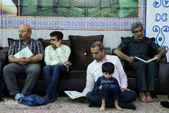 از افطار تا سحر با جلسات قرآنی شهر تهران ـ ۳ (حسینه کربلایی ها)
