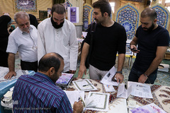 کتابت قرآن کریم در دانشگاه علوم پزشکی ایران 