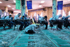 کتابت قرآن کریم در دانشگاه علوم پزشکی ایران 