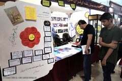 غرفه سازمان فعالیتهای قرآنی دانشگاهیان کشور در نمایشگاه بین المللی قرآن کریم