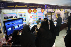 غرفه سازمان فعالیتهای قرآنی دانشگاهیان کشور در نمایشگاه بین المللی قرآن کریم
